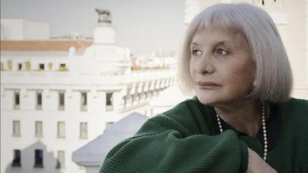 Alicia Giménez Bartlett, que publica 'La mujer fugitiva', la nueva entrega de su saga policial