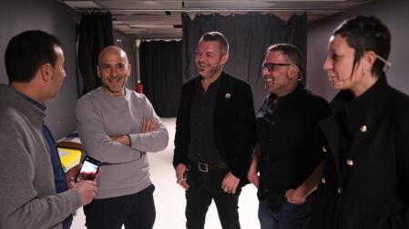 Desde la izquierda, Eduardo Nanclares (Pamplona Negra), César Oroz, David Rubín, Mikel Santos Belatz y Carol Medina, este viernes en Baluarte