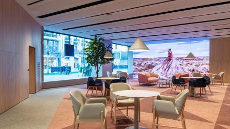 Centro 'all in one' de Caixabank en la avenida Carlos III de Pamplona.