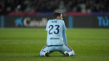 Raúl García de Haro, en el partido contra el F.C. Barcelona