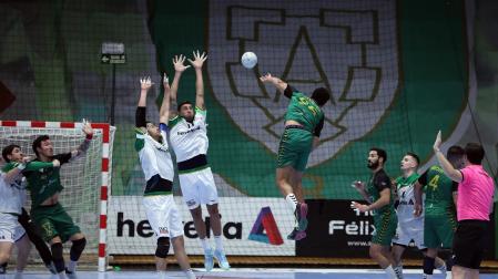 Fotos del Helvetia Anaitasuna 26-24 Cuenca./