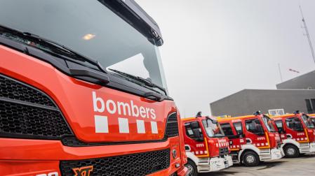 Imagen de archivo de varios camiones de bomberos de  la Generalitat