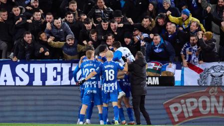El jugador del Deportivo Alavés, Cristian Benavídez, celebra el 1-0 para el conjunto babazorro