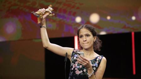 Mati Diop, con el Oso de Oro por 'Dahomey'