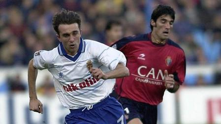 Juanele, en su etapa en el Real Zaragoza, en un partido en la Romareda contra Osasuna
