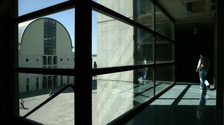 Sede de la Universidad Pública de Navarra en el campus de Arrosadia de Pamplona