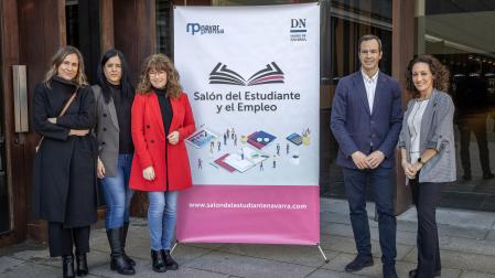 Desde la izquierda: Alicia Nicolás, Irene Arrondo, Belén Galindo, Ion Buxens y Nerea García.