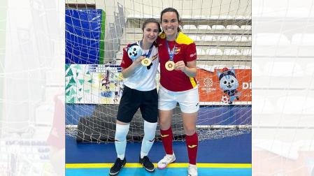 Yeneba Sagunto y Eunate Arraiza, con las medallas de oros
