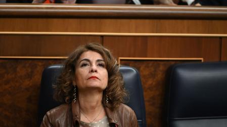 La vicepresidenta primera y ministra de Hacienda, María Jesús Montero, durante el pleno del Congreso de los Diputados celebrado este martes.