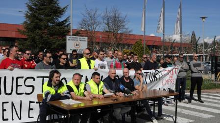 Luis Mutilva Monreal (ELA), Roberto Erro Goñi (ATISS), Miguel Franco Fernández (UGT), Juanjo Hermoso de Mendoza San Juan (LAB), Iñaki Sagastibeltza Beraza (CC OO) e Iván Celaya García (Solidari), miembros del comité de BSH Esquíroz.
