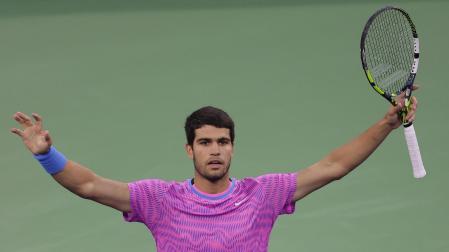 Alcaraz celebra su victoria frente a Sinner y el pase a la final de Indian Wells