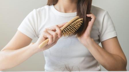 La genética, las hormonas y la edad pueden afectar al crecimiento de nuestro cabello
