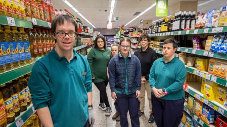 el supermercado de El Corte Inglés, Beñat Uharte Zubillaga, Marta Chamarro Barcos, Jacel Loinaz Urdaci, Sandra López Huertas, Damaris Fernández Mesas y Ana Isabel Egea Campos.