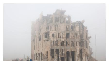 Mosul n. 1, una de las fotografías con un edificio en ruinas en la ciudad iraquí de Mosul