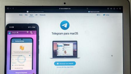 Página de inicio a telegram en una tablet y un smartphone