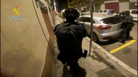 La Guardia Civil ha constatado que el detenido tenía conexiones con yihadistas de otros países