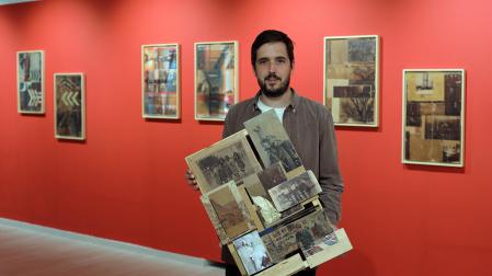 Pau Cassany en la Sociedad Valdorba de Barasoain, donde inaugura este jueves la exposición 'Cruce de tres'