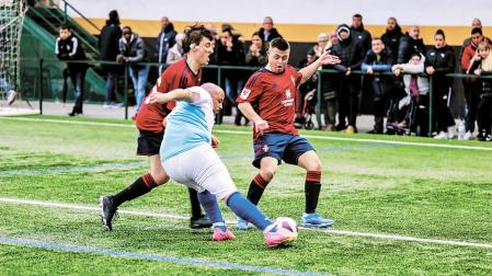 La jornada se completó con un partido de fútbol adaptado entre el Aspace y Osasuna.