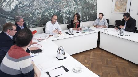 ^Primera reunión del comité organizador del XI Campeonato del Mundo sub22 de pelota en frontón de 36 metros que se disputará en Pamplona./