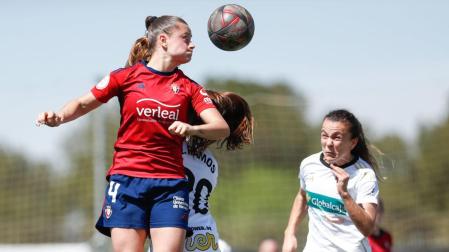 Vera Martínez, autora de un gol de cabeza en Albacete