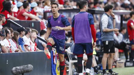 Asier Osambela, Asier Osambela, realizando ejercicios de calentamiento en el estadio de Vallecas