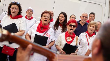 Ronda jotera durante los Sanfermines de 2023