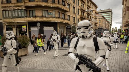 Desfile 'Star Wars' por las calles de Pamplona.
