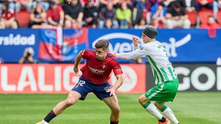 Fotos del Osasuna 0-2 Betis en El Sadar./