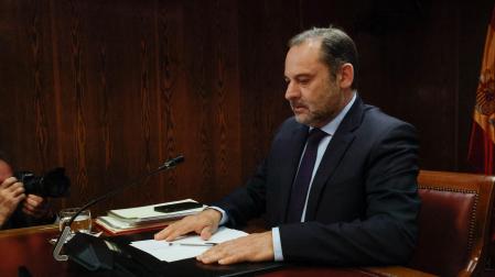 El exministro y ex secretario de Organización del PSOE José Luis Ábalos comparece este lunes ante la comisión de investigación del caso Koldo del Senado