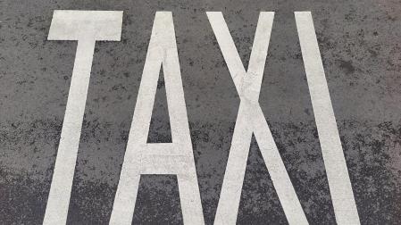 Imagen de una parada de taxi
