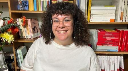 La escritora Aida González Rossi estará esta tarde en Condestable.