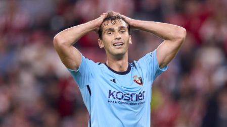 Lucas Torró se lamenta durante el partido contra el Athletic Club