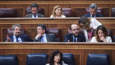 La ministra de Igualdad, Ana Redondo (en parte inferior de la fotografía), durante la sesión plenaria de este martes en el Congreso que ha abordado la ley del PSOE para prohibir el proxenetismo