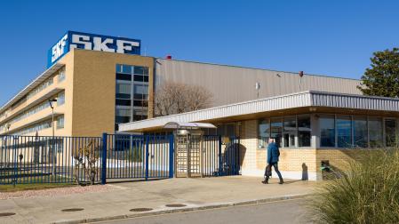 A: BLANCA ALDANONDO
F: 19/12/2023
P:
L: TUDELA
T: EXTERIOR DE LA EMPRESA SKF