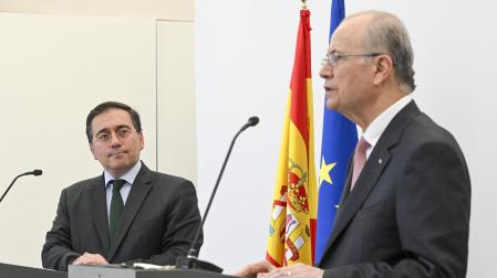 El ministro Albares ha comparecido en una rueda de prensa conjunta con el primer ministro palestino, Mohamed Mustafa