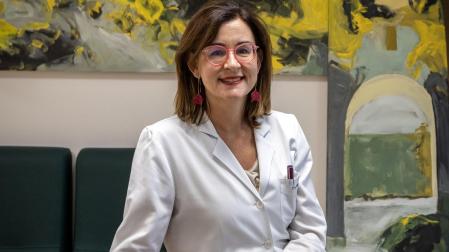 Azucena Díez Suárez, en la Clínica Universidad de Navarra, donde trabaja.