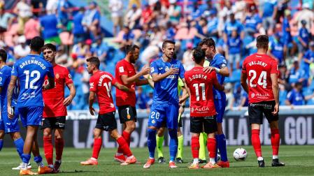 Los jugadores del Mallorca celebran el gol de Pablo Maffeo ante el Getafe