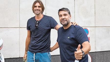 Dani Pendín y Dani Pastor llegaron a última hora de la tarde a Pamplona
