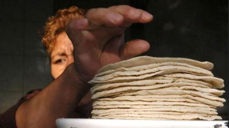 Cada mexicano come de media unos 75 kilos de tortillas al año