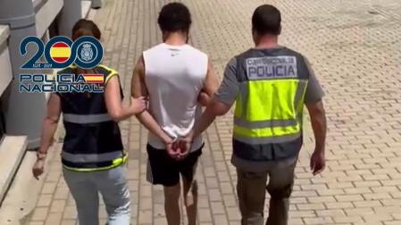 La Policía Nacional ha detenido en la localidad madrileña de San Sebastián de los Reyes al fugitivo más buscado por la República Dominicana, conocido como 'La J'
