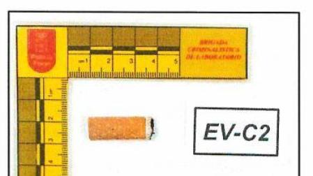 Colilla que tiró al suelo el detenido y de la que se extrajo ADN