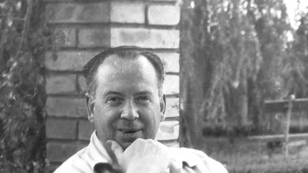 El escritor navarro Manuel Iribarren.