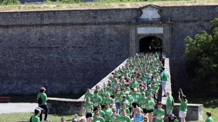 Fotos de la X Marcha contra el Cáncer en Pamplona.