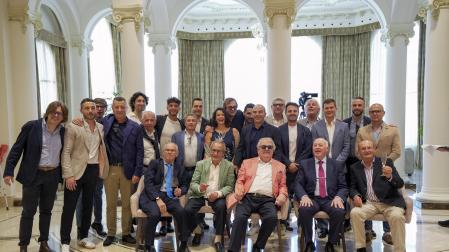 Foto del desfile por el 45º aniversario de Creaciones Selene./