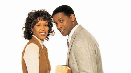 Whitney houston y Denzel Washington en La mujer del preidcador.