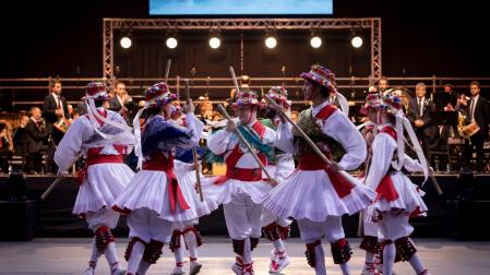 Duguna, La Pamplonesa, gaiteros y txistularis ofrecerán hoy un concierto danzado.