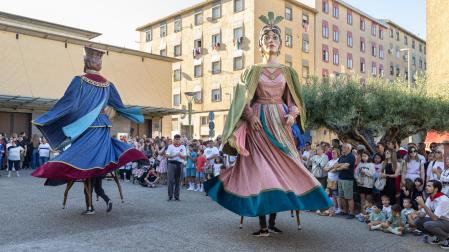 A: BLANCA ALDANONDO
F: 21/06/2024
P:
L: TUDELA
T: COHETE FIESTAS DE SAN JUAN. BARRIO DE LOURDES. COMPARSA DE GIGANTES PERRINCHE