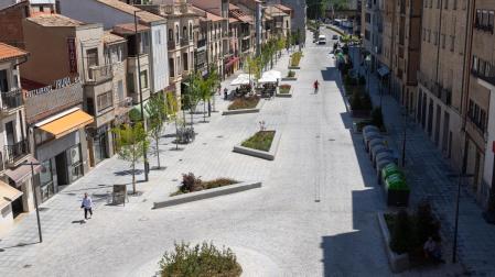 Imagen de la calle Muro, abierta el lunes tras las obras de reurbanización
