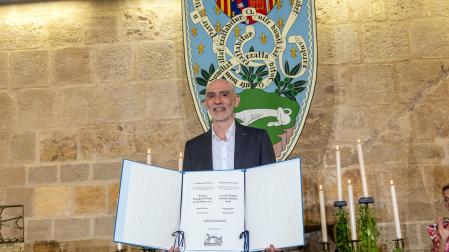 Gala de entrega del Premio Príncipe de Viana de la Cultura 2024 a Alfredo Sanzol