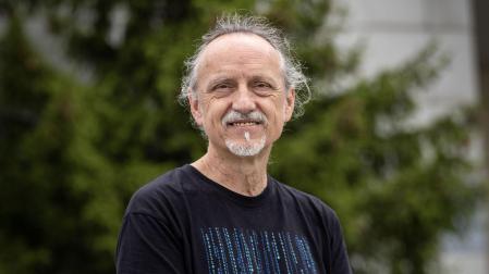 Carlos J. Martínez Álava